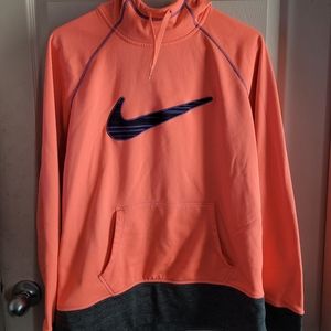Nike therma fit sweatshirt